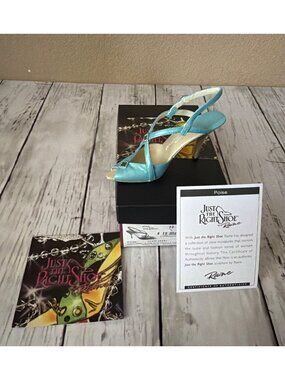 2006 Just the Right Shoe by Raine "Poise" Mini Shoe Figurine #25581 NEW w/Box